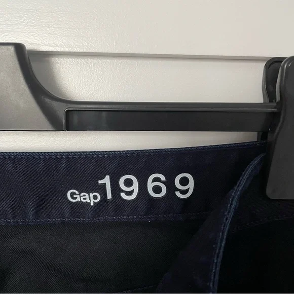 NWOT Ladies Dark Blue Jeans by GAP - Picture 5 of 8